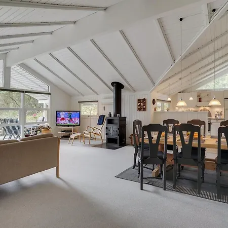 Jannick - 1-5km From The Sea By Interhome *