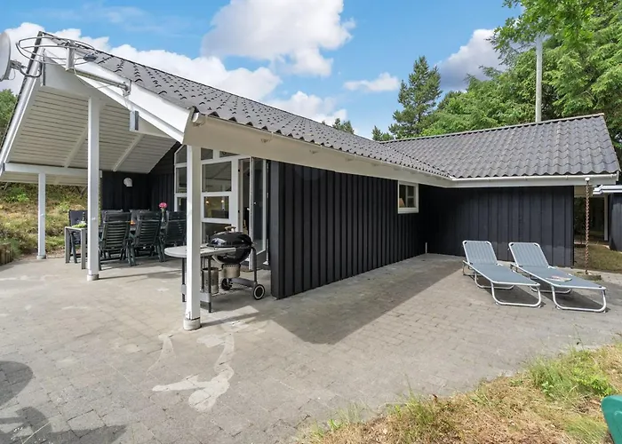 Дом отдыха Jannick - 1-5km From The Sea By Interhome Блаванн